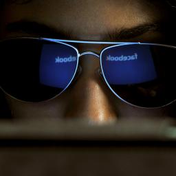 Facebook maakt berichten nieuwe gebruikers standaard privé