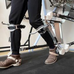 Klinieken zetten nieuwe looprobot in voor revalidatie patiënten