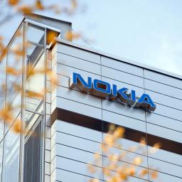 Nokia steekt 72 miljoen euro in slimme auto's
