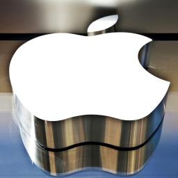 'Draadloos oplaadbare iWatch komt in oktober uit'