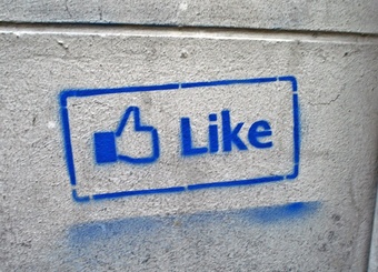 Facebook maakt foto's versturen via Messenger-app makkelijker