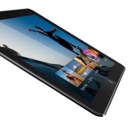 Intel toont flinterdunne tablet met accuduur van 32 uur