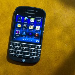 Duitse overheid omarmt Blackberry na afluisteren Merkel