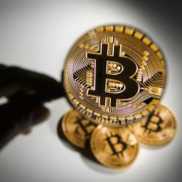 Franse politie rolt 'illegale' bitcoin-wisseldienst op