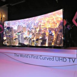Samsung verkoopt gebogen ultra hd-tv voor ruim een ton