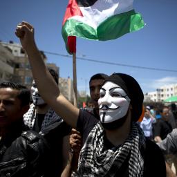 Anonymous opent aanval op Israëlische overheidsites