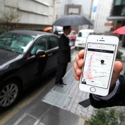 Verwijten over en weer tussen taxi-apps Uber en Lyft