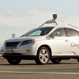 Zelfrijdende auto Google kan snelheidslimiet overtreden