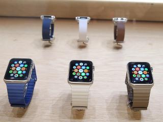 Slime horloge komt in verschillende versies, formaten en bandjes